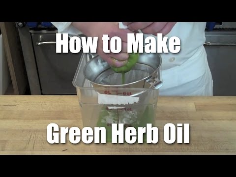 Видео: Как приготовить базиликовое (травяное) масло | Рецепт + Техника