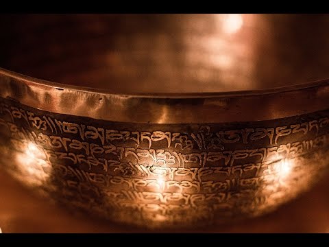 Видео: Целебные звуки тибетских поющих чаш для созерцания и медитации. Исцеление.Поющая чаша.
