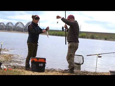 Видео: АДСКИЙ КЛЕВ НА УДОЧКУ!!! Погоня за лещем.