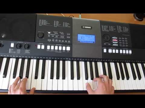 Видео: Руки Вверх - Алешка игра на синтезаторе