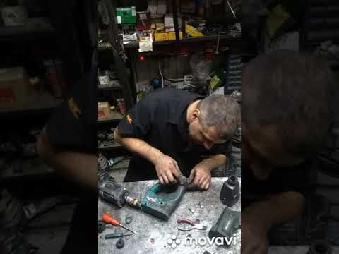 Видео: Makita DHR202 перфоратор аккумуляторный , не включается .