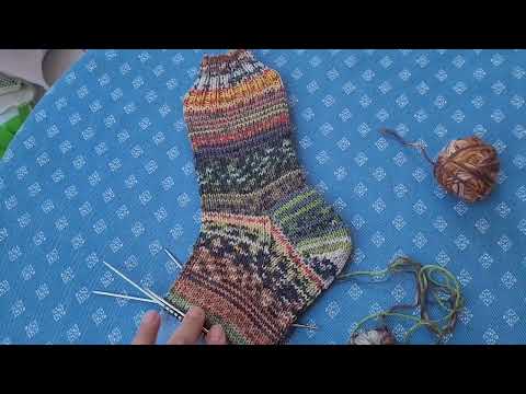 Видео: 🧦🧦Готовые носки,довязываю остатки пряжи🧶