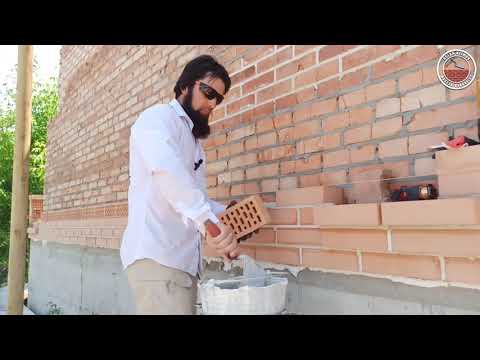 Видео: Кирпичная кладка разбираю технику советского каменщика и сегодняшнего каменщика.