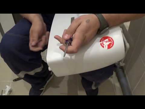 Видео: БАЧОК УНИТАЗА, УСТАНАВЛИВАЕМ АРМАТУРУ САМОСТОЯТЕЛЬНО Секреты регулировки ,,Мастер в Доме62TV,,