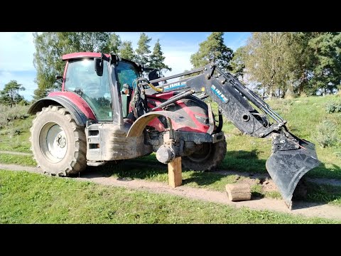 Видео: Вот так поворот!😱  Железный конь сдался…🚜🚜 Колесо трактора не выдержало!!Ферма Финляндии