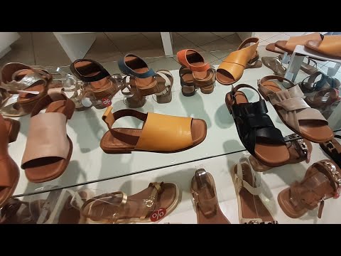 Видео: Польша Краков.Модная обувь, Цены.Четыре магазина.Что я купила себе? 14.07.25. Poland Shoes Shopping