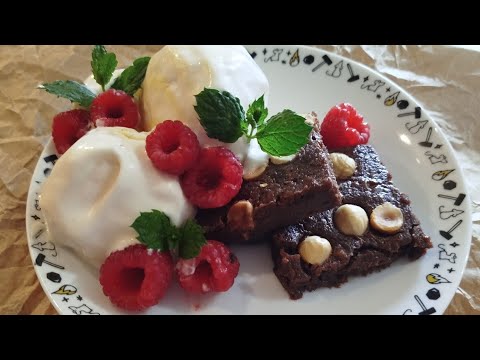 Видео: Три вида брауни с темным, молочным и белым шоколадом.