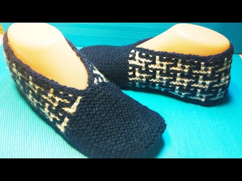 Видео: #565 ТАПОЧКИ СПИЦАМИ НЕОБЫЧНЫМ СПОСОБОМ С БЕСШОВНОЙ ПОДОШВОЙ. МАСТЕР КЛАСС.