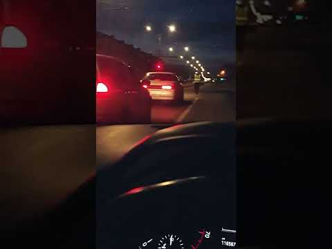 Видео: Я СЕЙЧАС СТРЕЛЯТЬ БУДУ! ОСТАНАВЛИВАЙСЯ! Погоня по Красноярску за Шкодой. Шашки по городу.