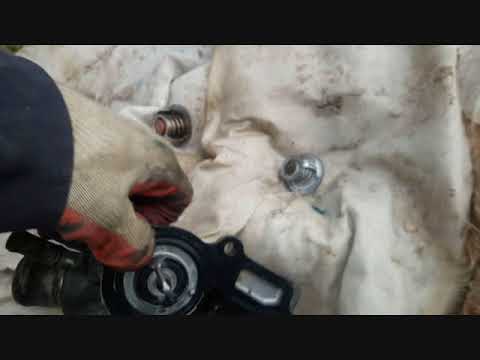 Видео: замена верхнего термостата ниссан кашкай J10