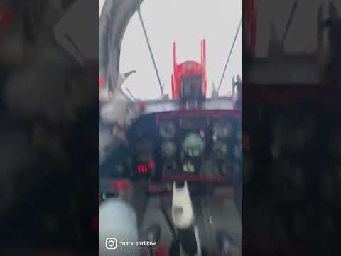 Видео: Ох, я прям чувствую, как кого-то расплющило сидя сзади 🤪