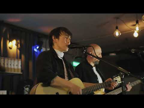 Видео: Петр Погодаев - Спокойная ночь (КИНО Cover) - live квартирник «На Зеленой»