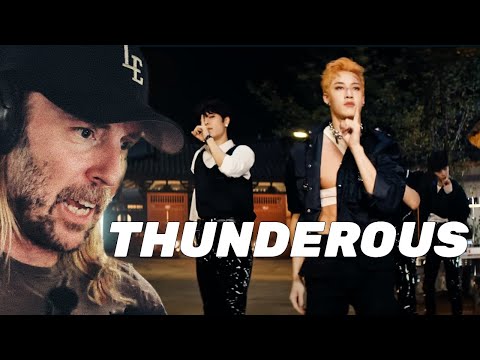 Видео: Фанат метала открыл для себя «Thunderous» группы Stray Kids — реакция на музыкальный клип