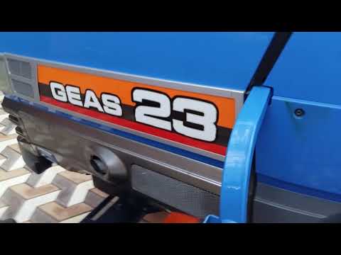 Видео: Видеообзор японского трактора  ISEKI GEAS 23F в максималке.