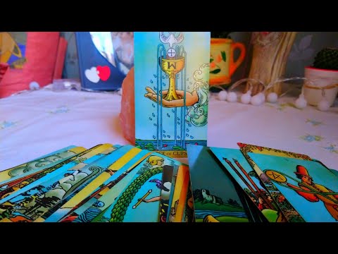 Видео: Бързи отговори ⚡Обича ли ви? Ще се обади ли/пише ли  до месец? 🎁 ❤️