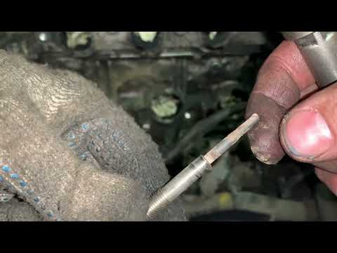Видео: Снятие установка свечей накала фрилендер 2 где находится свечи накала проверка свечей накала