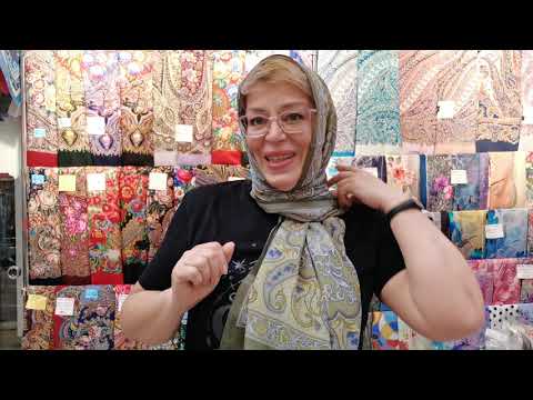 Видео: Палантин. Шёлк 100 %. Павловопосадские платки в Минске