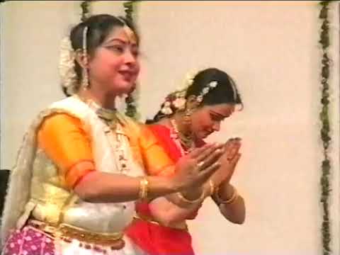 Видео: 1998-0324 Празднование Дня рождения Шри Матаджи. Музыкальная программа. Нью-Дели, Индия
