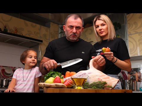 Видео: ЗАПЕЧЕННОЕ МЯСО С ОВОЩАМИ И ГРУШАМИ.
