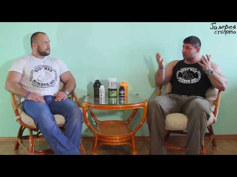 Видео: Как бодибилдеры набирают массу и зачем пауэрлифтеры едят на тренировках?