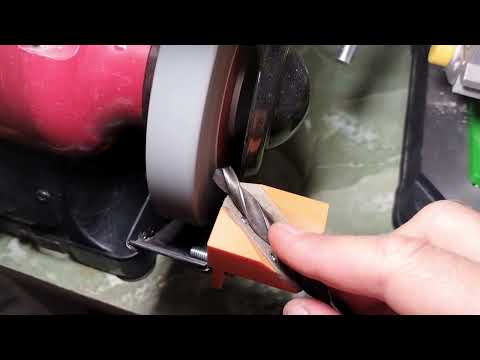 Видео: Насадка для заточки сверл на точило