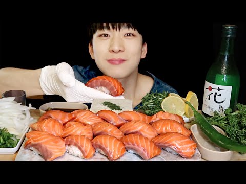 Видео: 직접 만들어 사르르 녹는 연어 초밥 Home made Salmon Sushi cá hồi サーモン寿司 Лососевые суши Mukbang Eating Show 리얼사운드먹방