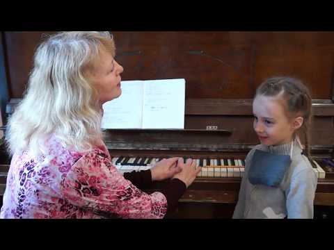 Видео: Казанская Любовь Романовна. Особенности организации первых уроков с начинающим скрипачом