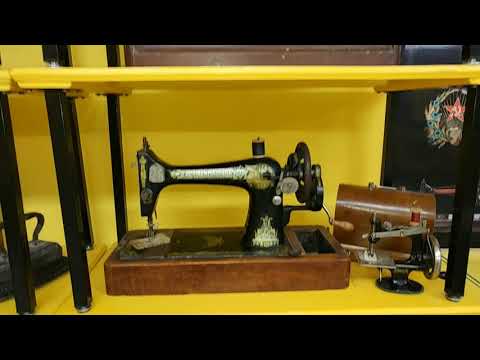 Видео: Коллекция старинных швейных машинок.     #переславль #выставка #madeinussr #ретро