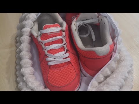 Видео: Зроби сам Шиємо чохли для прання Для кросівок і не тільки 