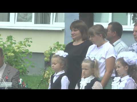 Видео: 2024 год 1 сентября Линейка Арсения  в Кривичской средней школе