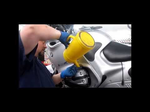 Видео: BMW Service — замена масла и фильтров