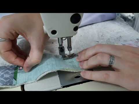 Видео: Салфетка на стол из узких полос. Лоскут в дело. Пэчворк, лоскутное шитье.