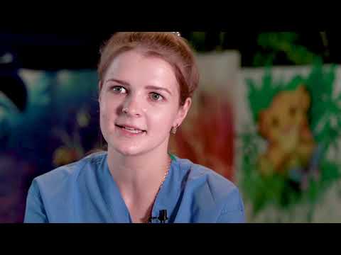 Видео: Медицинская сестра детского отделения