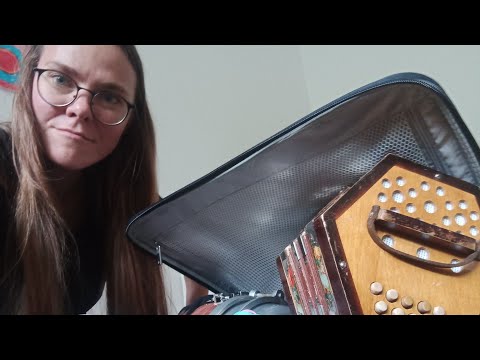 Видео: музычная тэрапеўтка Алена  |  "Музыка Ўнэт з Марынай Савіцкай"