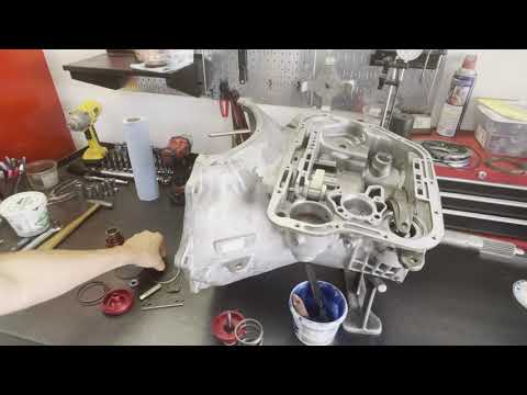 Видео: 9. Ремонт Dodge 48RE — установка и регулировка ленточного сервопривода