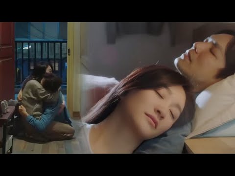 Видео: Доктор Шуай узнал, что ребенок Ли Сяорань от него, побежал домой, чтобы крепко обнять ее😍