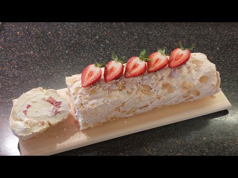 Видео: МЕРЕНГОВЫЙ РУЛЕТ  с клубникой и киви!