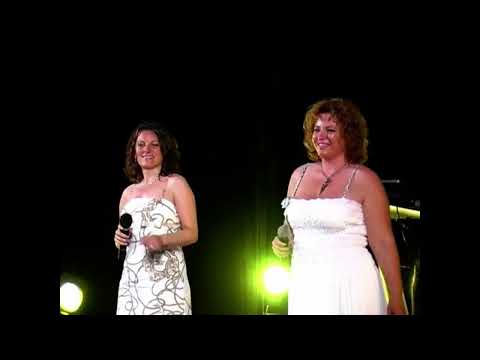 Видео: орк. Burgas Folk Bend 2009 - Светла и Галя