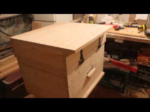 Видео: Теплый 16 рамочный улей