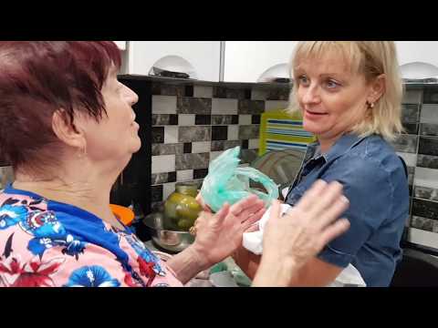 Видео: Ирочка в гостях..отмечаем  Ужас в шкафах