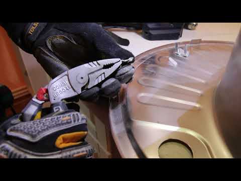 Видео: Монтаж металлической мойки. Подготовка. Часть 1