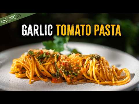 Видео: Паста с чесноком и томатами (15 мин) с ультра-шелковистым чесночно-чили соусом