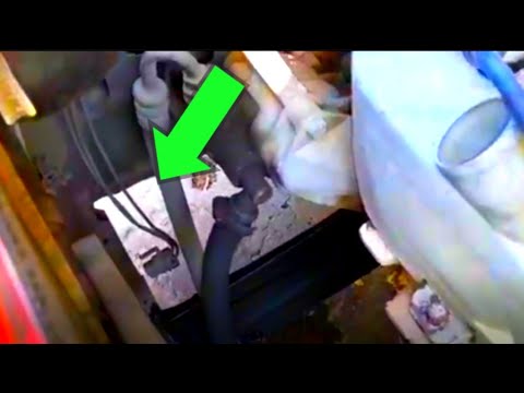 Видео: Вот откуда можно слить охлаждающую жидкость с двигателя. Опель Вектра а. 1.6.
