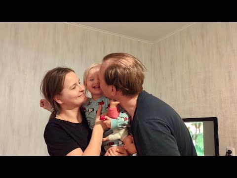 Видео: Просто хороший день. Декретные будни, танцуем, готовим рыбный суп, гуляем. Влог 5 февраля 2025 года.