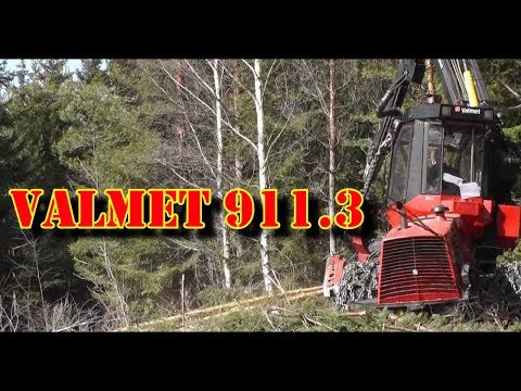 Видео: Valmet 911.3 Управление Харвестер (Harvester)