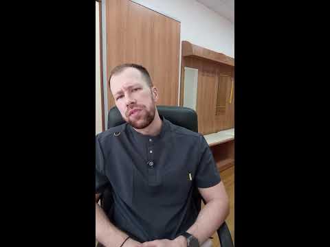 Видео: Мобилизация надколенника | Не разгибается колено | Отек - что делать?
