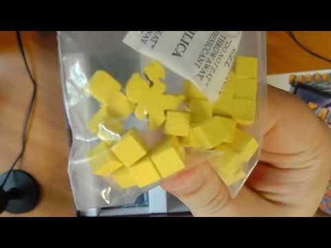 Видео: Распаковка настольной игры Кланк Катакомбы от издательства Lavka Games