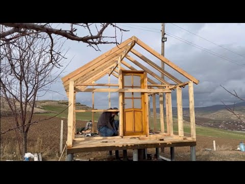 Видео: Деревянный дом из сосны - Строительство деревянного дома - Часть 2