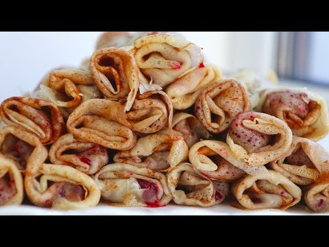 Видео: КРУЖЕВНЫЕ БЛИНЫ С ВИШНЕВОЙ НАЧИНКОЙ / ALEX & MILANA / МАСЛЕНИЦА