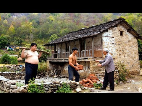 Видео: 🔨Мы с братом провели лето, ремонтируя старый чердак деда🏠#дом #ремонт #строительство